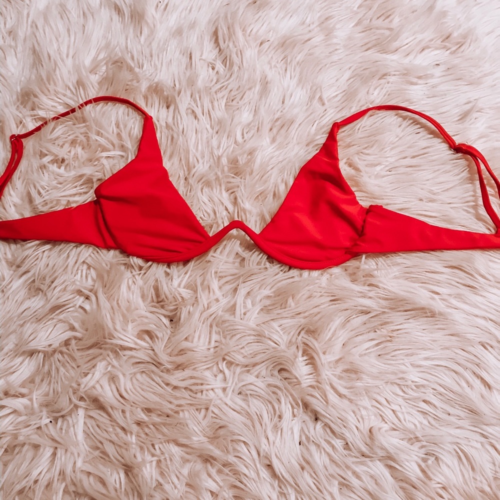 Red v underwire bathing suit top